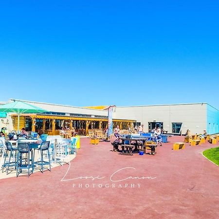 Big Skies Platinum Plus Holiday Home With Wifi, Netflix, Dishwasher, Decking Camber Exteriör bild